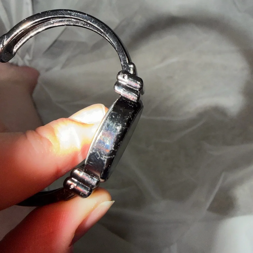 Geneva Black Oval Smartwatch blackish gray‎ works water resistant